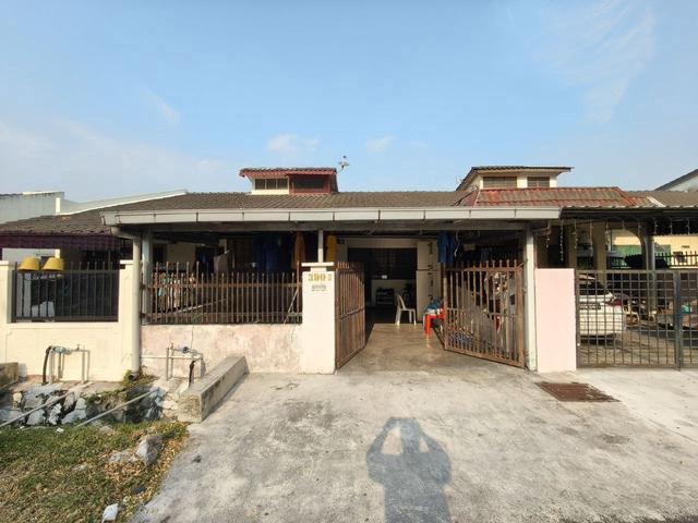 Terraced House for sale in Country Heights Damansara, Kuala Lumpur