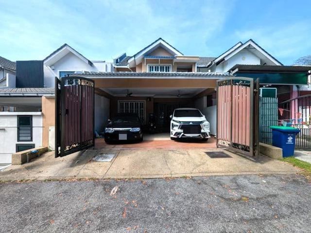 Terraced House for sale in Country Heights Damansara, Kuala Lumpur