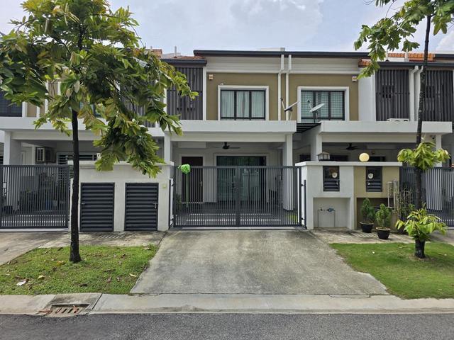 Terraced House for sale in Seksyen 35, Shah Alam