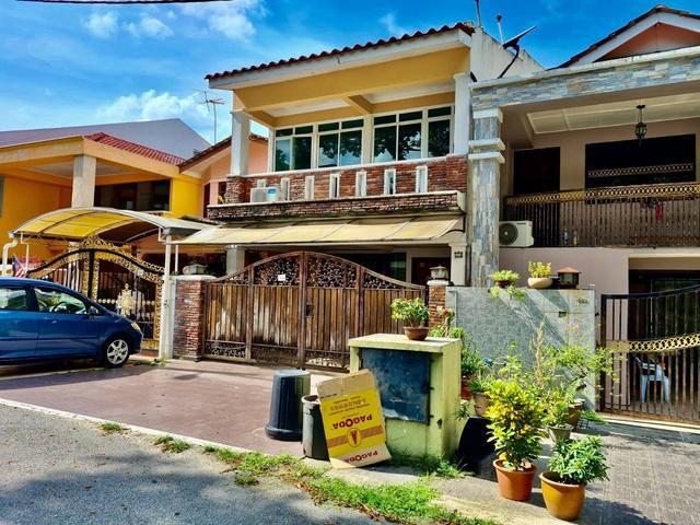 Terraced House for sale in Country Heights Damansara, Kuala Lumpur