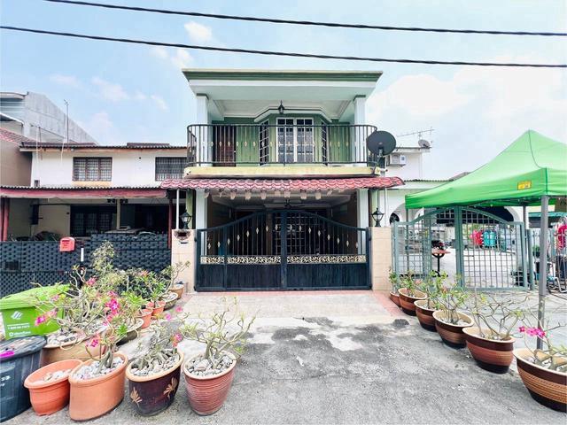 Terraced House for sale in Country Heights Damansara, Kuala Lumpur