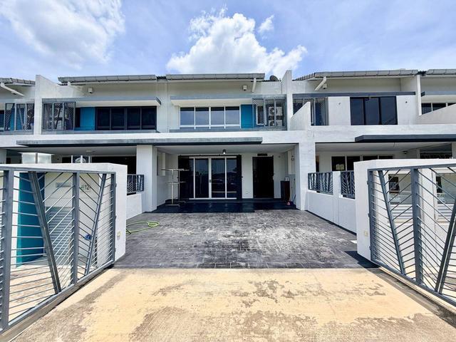 Terraced House for sale in Tanjong Sepat, Selangor