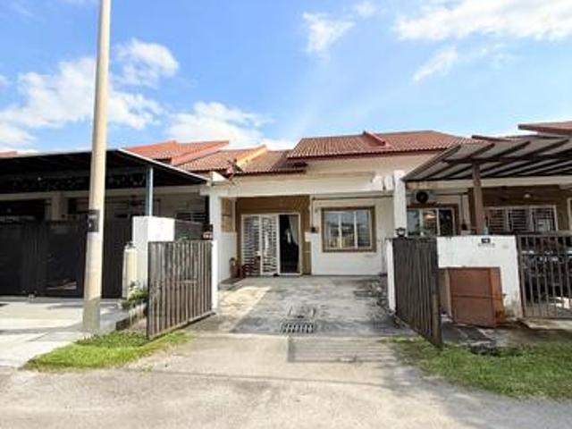 Terraced House for sale in Bandar Baru Salak Tinggi, Sepang
