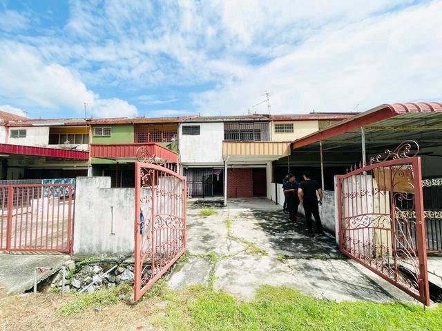 Terraced House for sale in Banting, Selangor