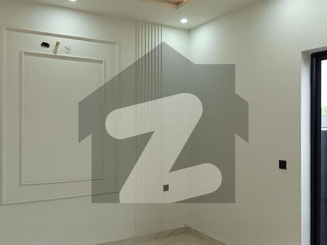 House for sale in Faisalabad, Islamabad Capital Territory