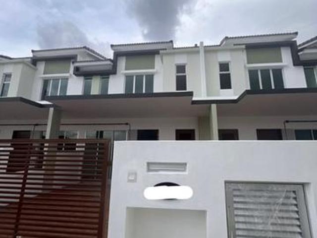 Terraced House for sale in Tanjong Sepat, Selangor