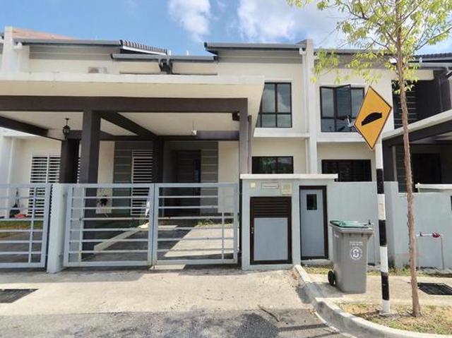 Terraced House for sale in Sendayan Village, Negeri Sembilan