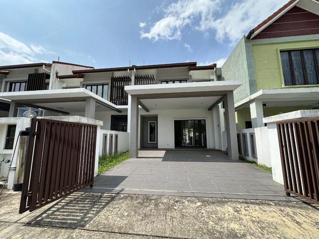 Terraced House for sale in Alam Impian, Selangor