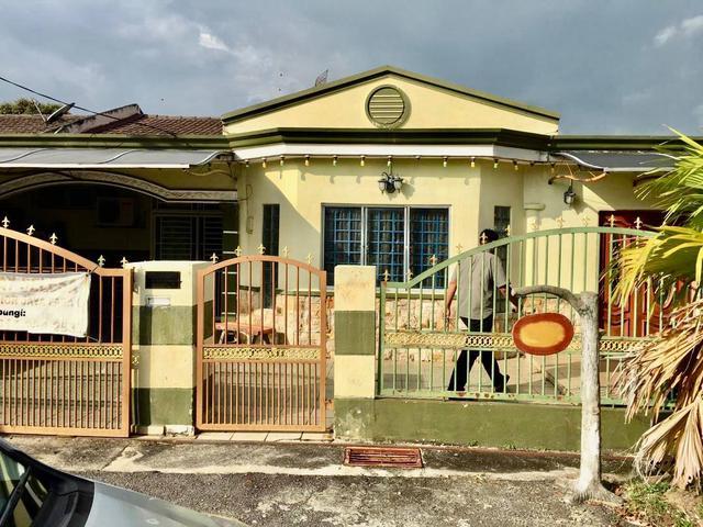 Residential House for sale in Sendayan Village, Negeri Sembilan