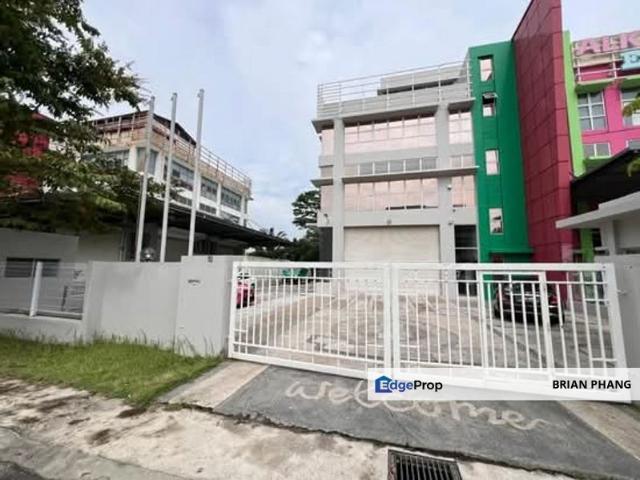 Warehouse for sale in Petaling, Alam Impian