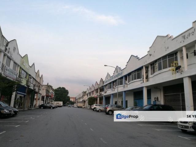 Warehouse for rent in Petaling, Damansara Damai