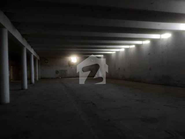 Commercial for rent in Faisalabad, Islamabad Capital Territory
