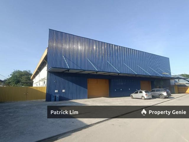 Warehouse for rent in Malaka