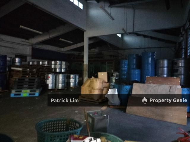 Warehouse for rent in Malaka