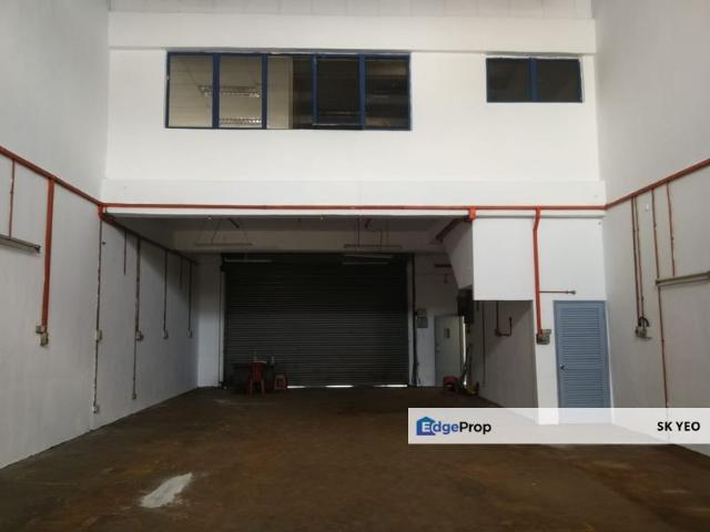 Warehouse for rent in Petaling, Alam Impian