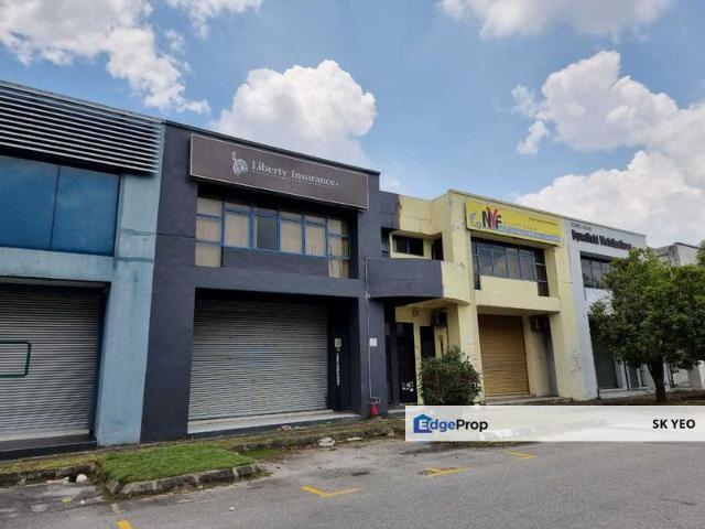 Warehouse for rent in Petaling, Alam Impian