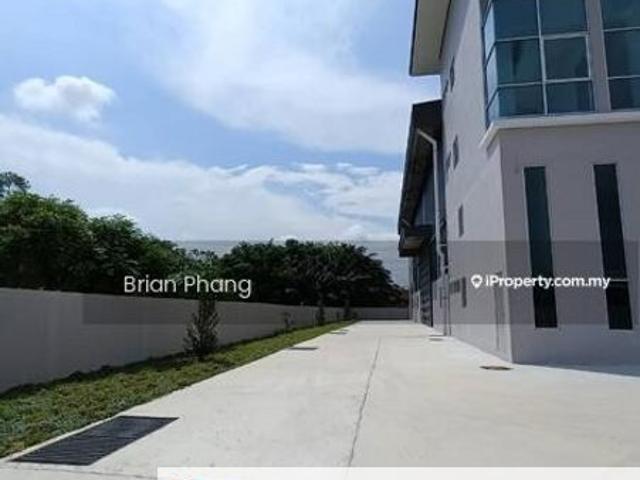 Warehouse for rent in Petaling, Alam Impian