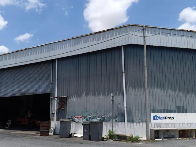 Warehouse for sale in Malaka