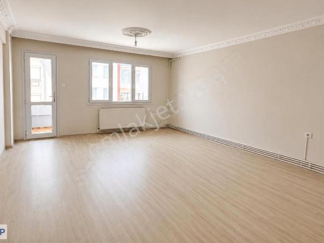 Karabağlar, İzmir içerisinde kiralık mülk