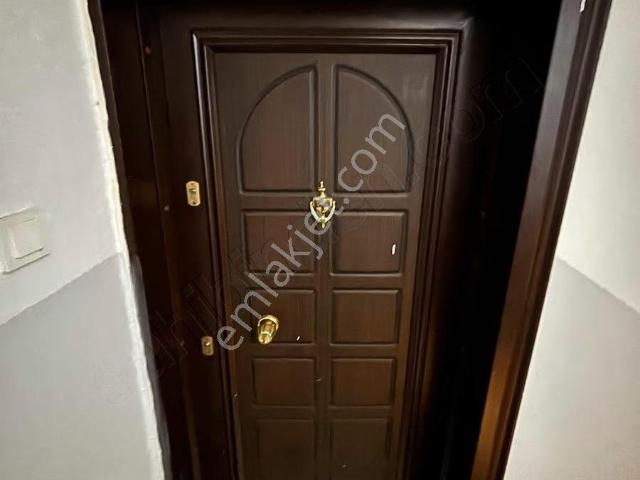 Karabağlar, İzmir içerisinde kiralık mülk