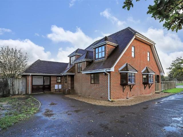 House for rent in Fair Oak and Horton Heath, Helford