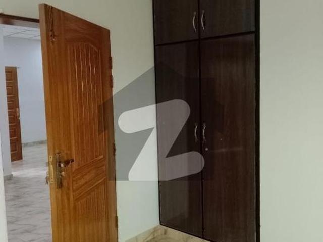 House for sale in Faisalabad, Islamabad Capital Territory