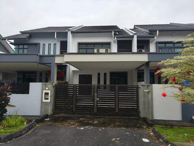 Terraced House for sale in Kuching