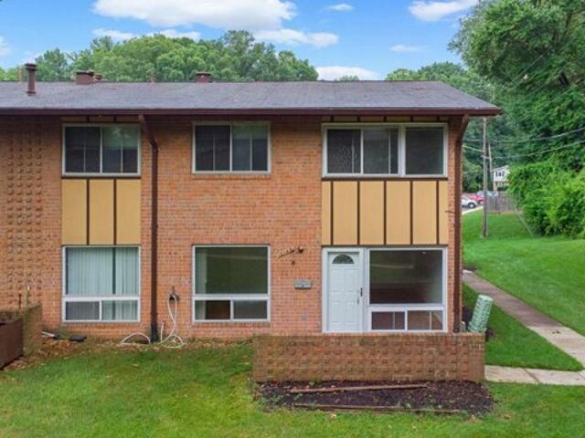 Condo for sale in Fairfax