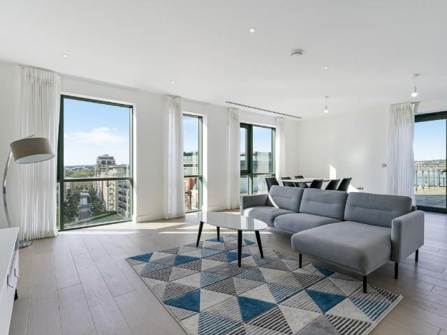 House for rent in Colindale, Greater London