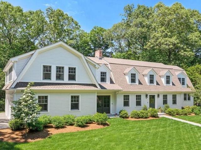 House for sale in Wellesley Lower Falls, Wellesley