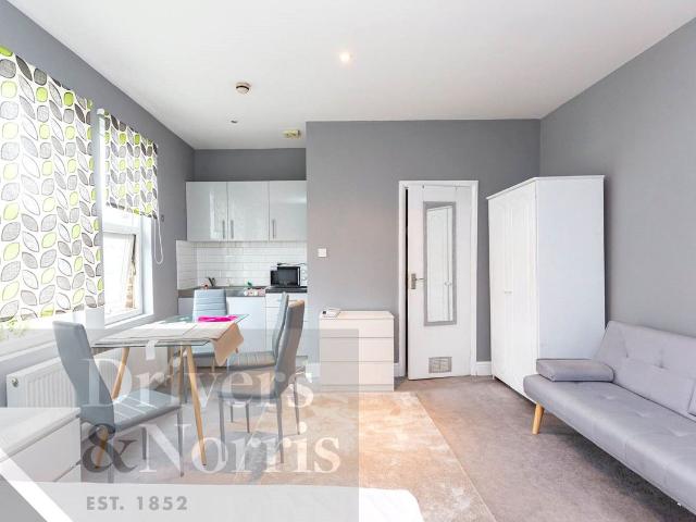 Studio for rent in Archway, Greater London