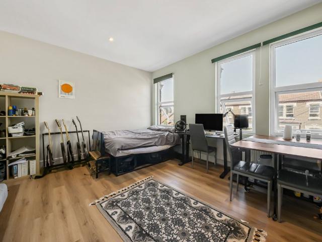 Studio for rent in Archway, Greater London