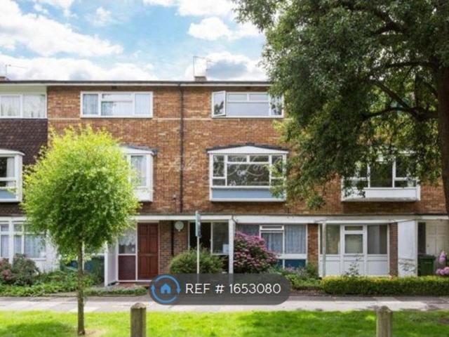 House for rent in Horn Park, Greater London