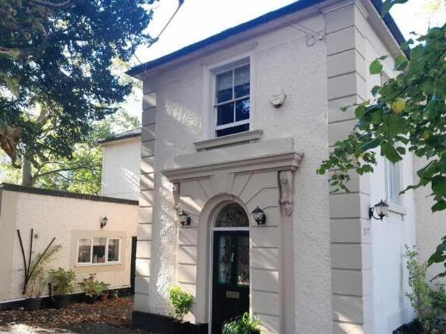 House for sale in Birkenhead