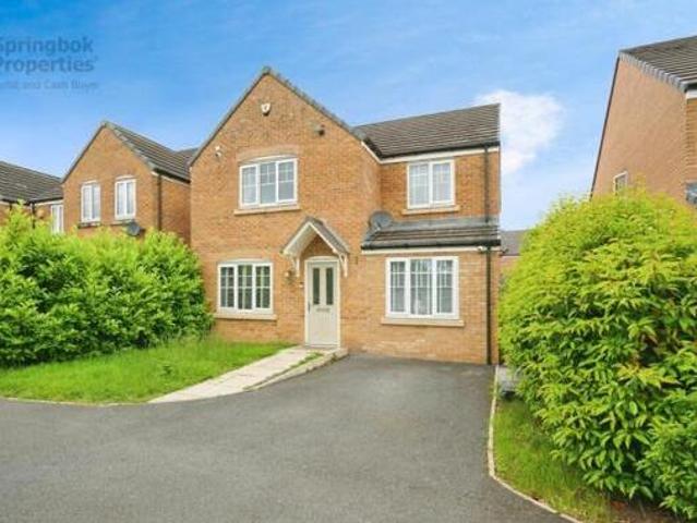 House for sale in Leigh