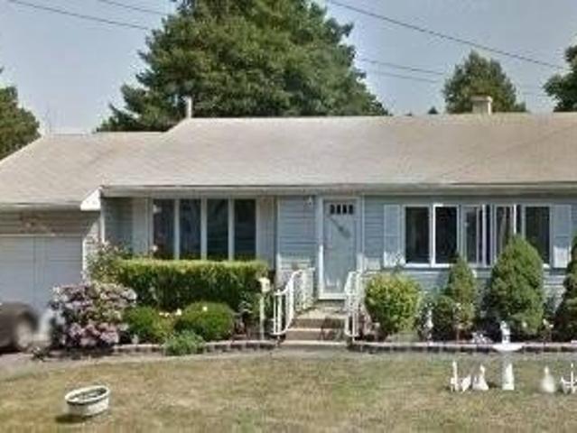 House for sale in Bohemia, New York