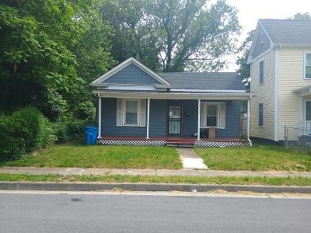 House for sale in Roanoke