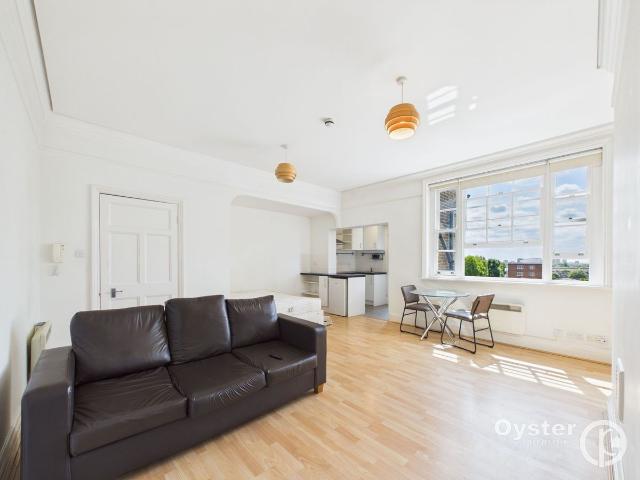 Studio for rent in South Hampstead, Greater London