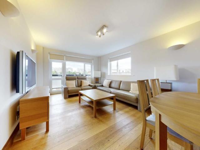 Apartment for rent in South Hampstead, Greater London