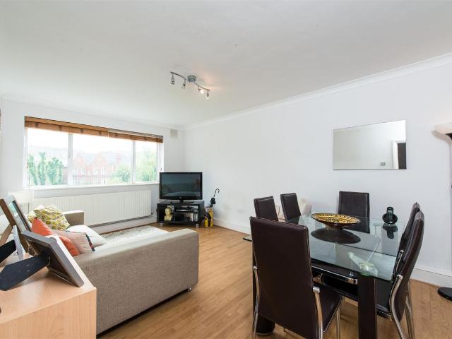 Apartment for rent in South Hampstead, Greater London