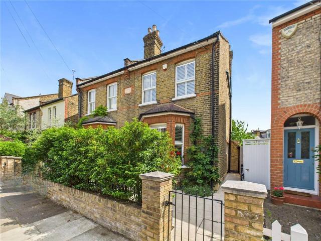 House for rent in London Borough of Richmond upon Thames, Greater London