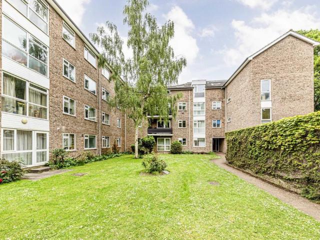 Apartment for rent in Hampton Wick, Greater London