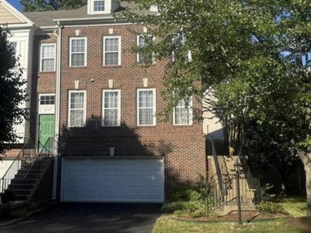 Townhouse for sale in Virginia