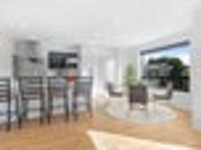 Townhouse for rent in Naenae Central, Lower Hutt