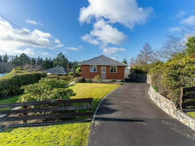 House for rent in Otakou