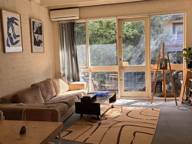 Room for rent in Camerons Creek, Victoria