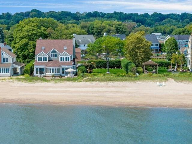 House for sale in Little Danbury, Fairfield