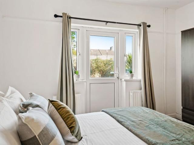 Room for rent in London Borough of Ealing, Perivale