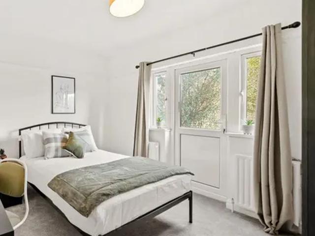 House for rent in London Borough of Ealing, Perivale