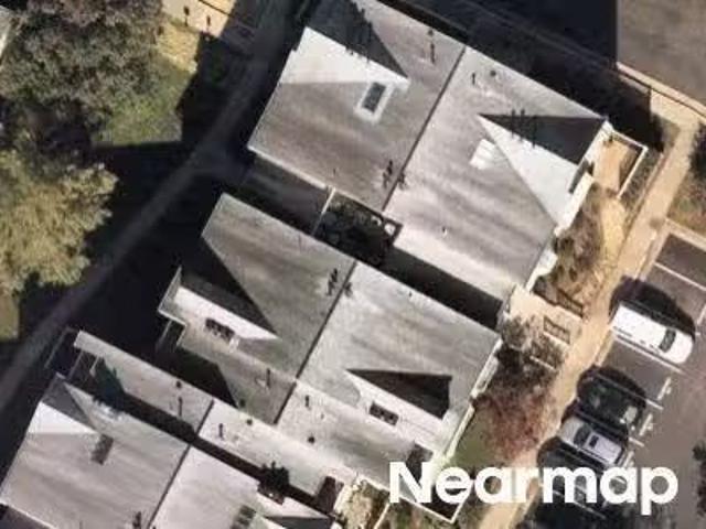 House for sale in Fairfax